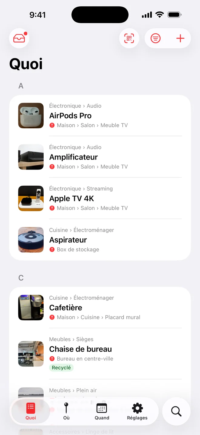 Onglet Quoi de Whateren : objets groupés par ordre alphabétique, chacun avec sa photo, sa catégorie et son emplacement